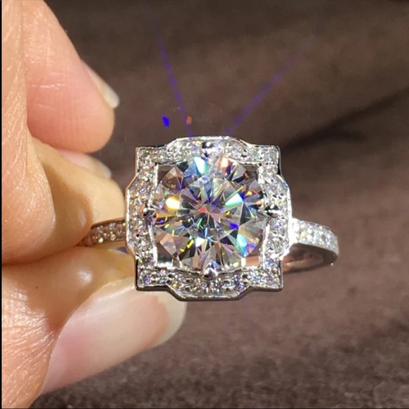 New Delicate 925 Silver engagement Diamond Ring - Picture 3 of 6